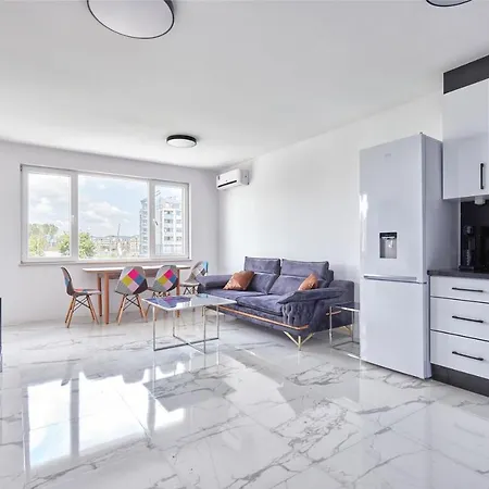 Sunny Seaside Retreat 2bd In By Flat Mаnаger