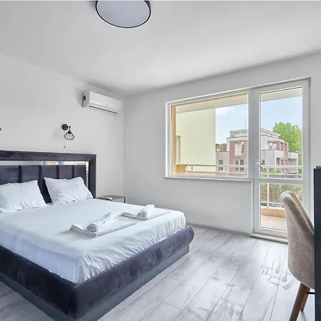 Appartement Sunny Seaside Retreat 2bd In By Flat Mаnаger Nessebar